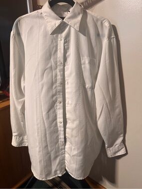 Men's White Long-Sleeve Button-Down Shirt — Subtle Stripe Detail